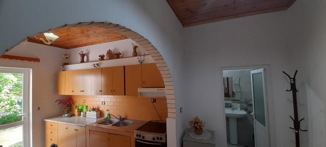 Ferienwohnung Honey-House “Kastrioti” Përmet Exterior foto