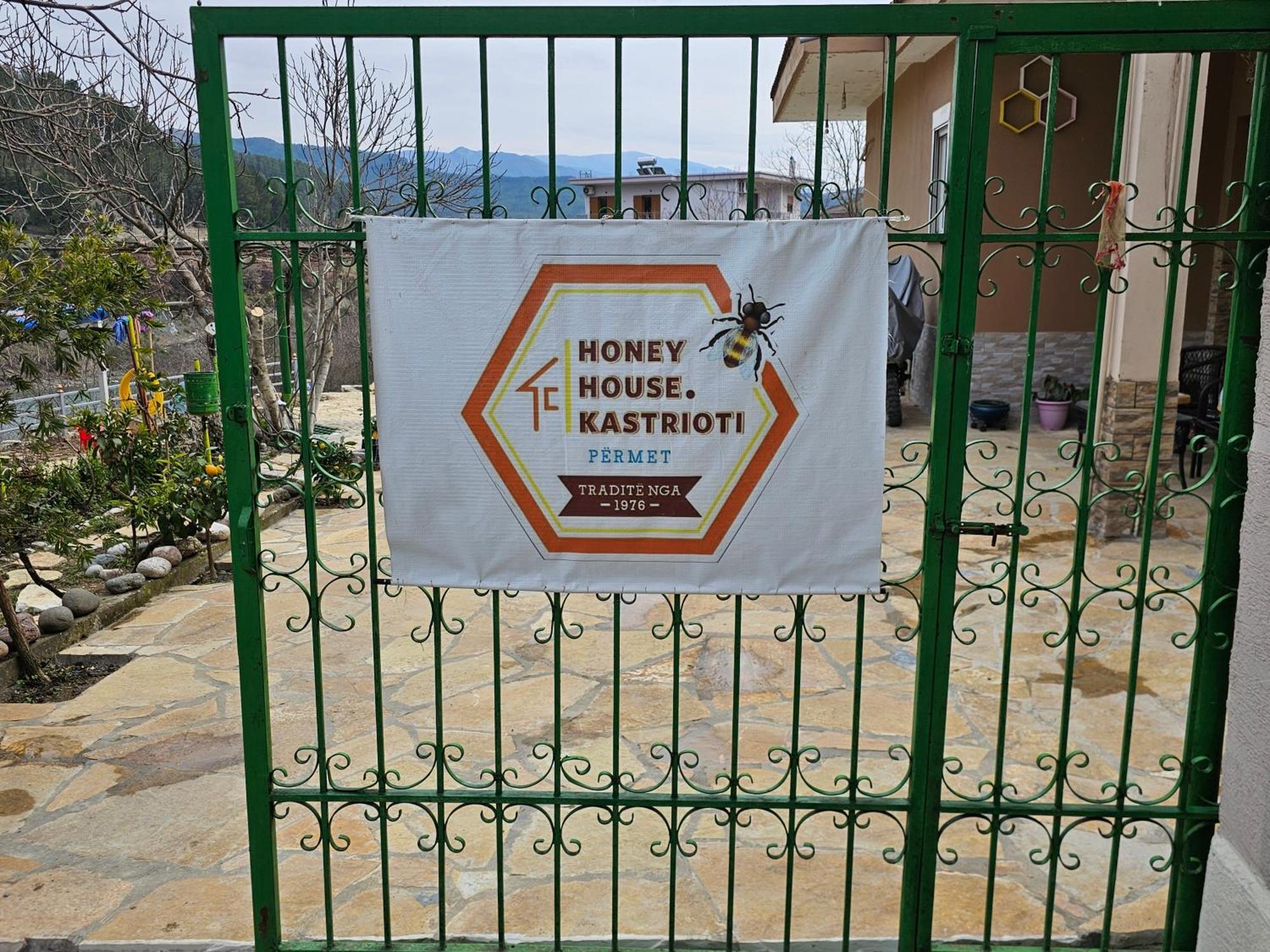 Ferienwohnung Honey-House “Kastrioti” Përmet Exterior foto